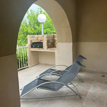Les Maristella, Oriente بيت للعطل