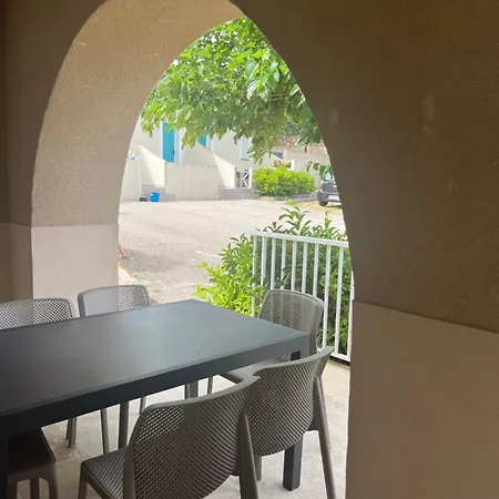 Les Maristella, Oriente بيت للعطل
